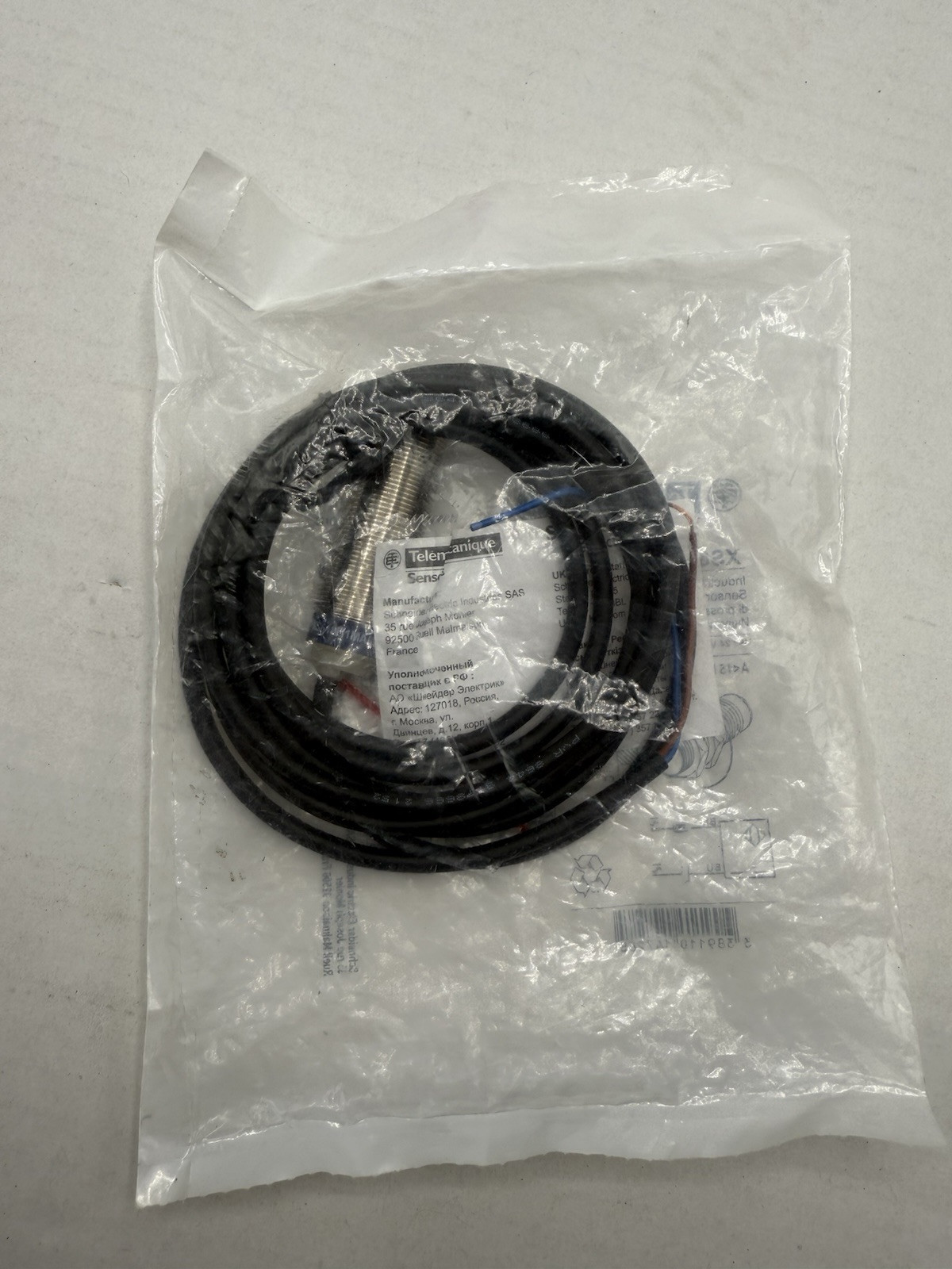 Telemecanique Sensors 4 to 240V AC/DC Proximity Sensor XS618B1MAL2 - New Sealed