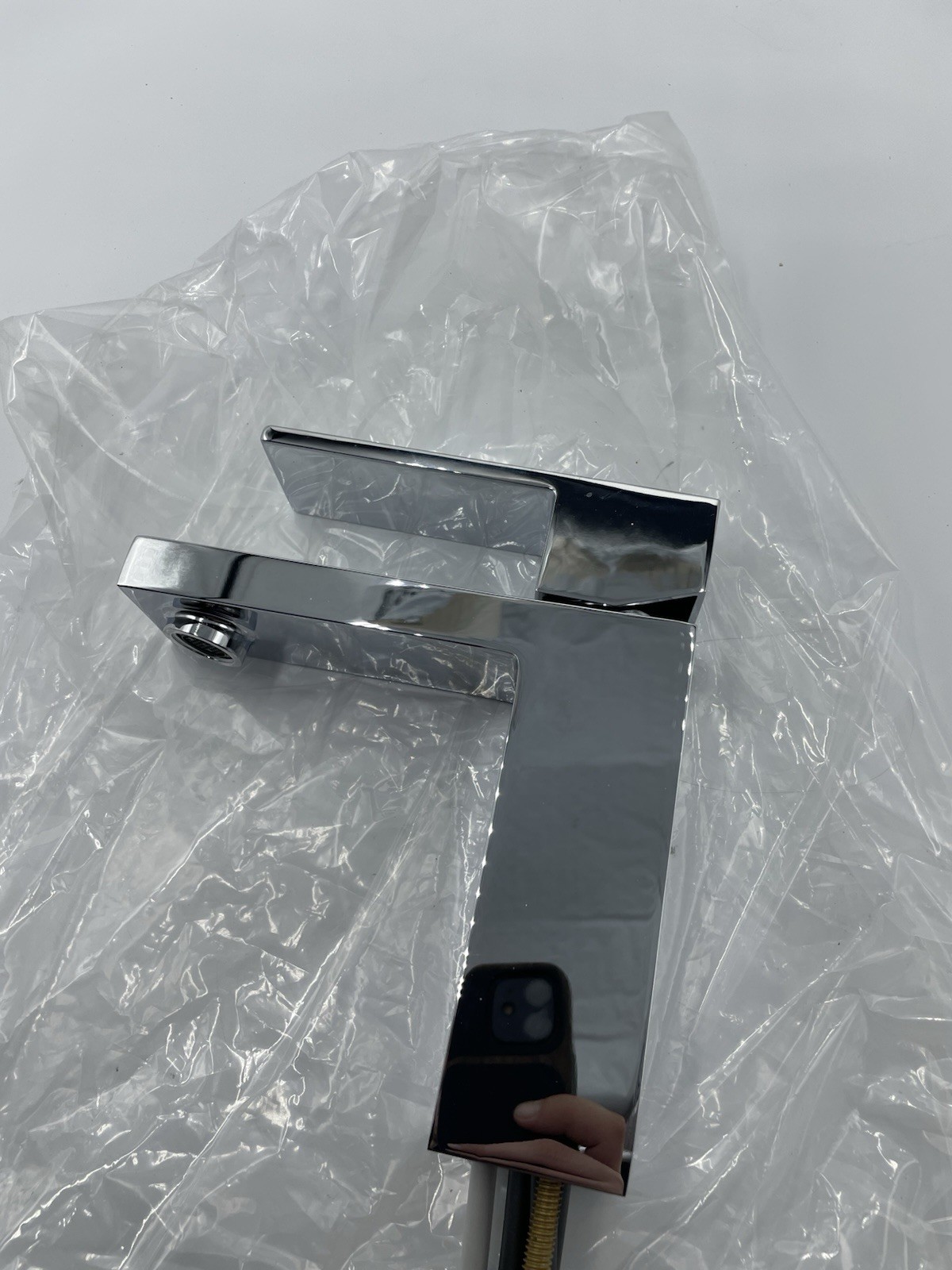 Delta 567LF-HGM-PP Modern Single Hole Bathroom Faucet