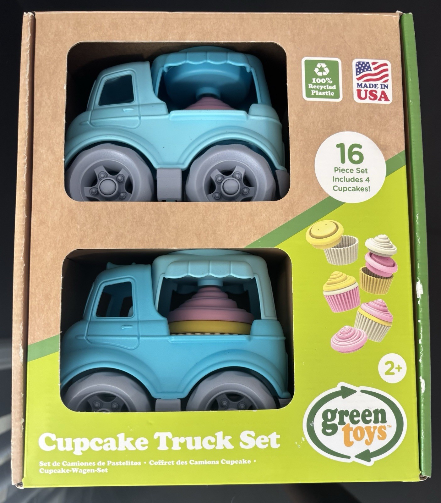 Green Toys Cupcake Truck 16 Piece Set Includes 4 Cupcakes - New