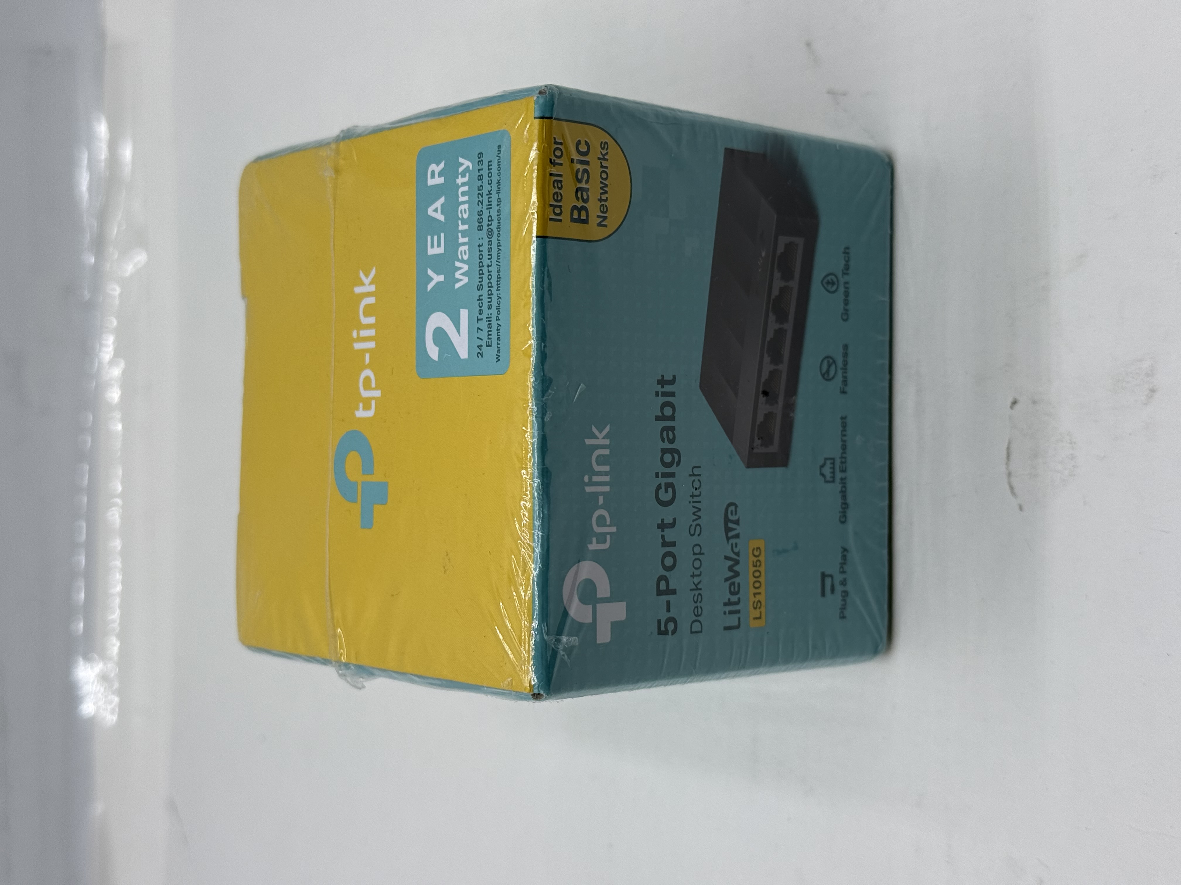 TP-Link TL-SG105 5-Port 10/100/1000Mbps Gigabit Ethernet Desktop Network Switch