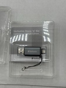 Verbatim iStore 'n' Go Dual 64GB USB 3.0 Flash Drive (USB Type-A/Lightning) photo 2