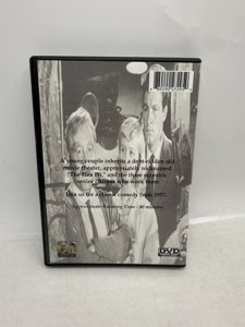 The Smallest Show on Earth DVD photo 2