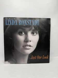 Classic Linda Ronstadt: Just One Look by Ronstadt, Linda (Record, 2015)