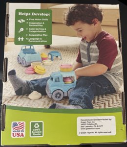Green Toys Cupcake Truck 16 Piece Set Includes 4 Cupcakes - New photo 2