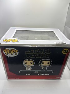 REY AND KYLO REN Funko Pop Moments Star Wars GLOW IN THE DARK TARGET CON 758 photo 7