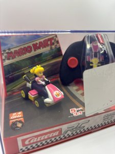Peach Carrera RC Nintendo Mario Kart 2.4 GHz Mini Radio Remote Control Mariokart photo 5