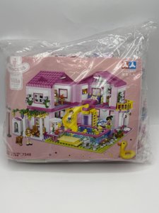 Pink Girls Summer Villa Friends Building Set 1018PCS photo 2