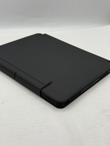 ESR iPad Pro 12.9 Case with Keyboard, Easy-Set Magnetic Stand photo 2