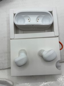 JBL Vibe Buds - True Wireless Earbuds, Smart Ambient, VoiceAware, Up to 32 total hours of battery life with speed charging, Water and dust resistant, JBL Deep Bass Sound (White) photo 6