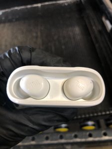 JBL Vibe Buds - True Wireless Earbuds, Smart Ambient, VoiceAware, Up to 32 total hours of battery life with speed charging, Water and dust resistant, JBL Deep Bass Sound (White) photo 2