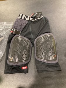 MEDIUM-Under Armour Gameday Pro 5-Pad Football Girdle for Men, Girdle for Football Players photo 2