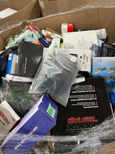 Nellis Variety Box: Pallet photo 2