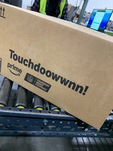 Nellis Variety Box: Small photo 3