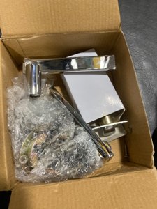 Okun Valli 1-Pack Chrome Privacy Door Levers – Push Button Lock, Reversible, Sleek Concealed-Mount Design for Bedroom & Bathroom photo 3