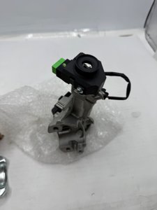 MISIOEK Ignition Switch Lock Cylinder w/ 2 Key Chip Compatible with 2003-2005 Honda Civic 1.3L, 2001-2005 Honda Civic 1.7L photo 5