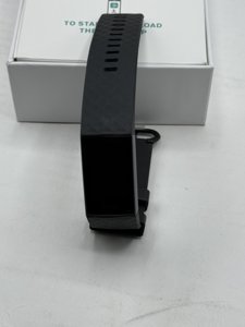 Fitbit Charge 3 SE Fitness Activity Tracker Graphite/White Silicone, One Size (S and L Bands Included),1 Count (Pack of 1) photo 8