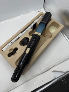 L'Oreal Paris Colorsonic Permanent Hair Dye Coloring Device for Root Touch Up, All Over Color, and Gray Coverage, Mistake-Free Application (Hair Color Cartridge Sold Separately) photo 3