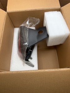 150208700D 4-PIN LED right outer Brake Tail Lamp Compatible with Tesla Model Y 2020-2023 and Model 3 2020-2023 Replaces 107739800F TA2805101 photo 5