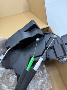 MOTOKU Front Left Door Lock Actuator Assembly w/Cables for Lexus LS430 2001-2006 Driver Side photo 6