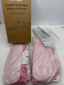SuzziPad Cold Therapy Socks and Gloves for Chemotherapy, Chemo Must Haves for Women and Man, Ideal for Soothing Hand and Foot Discomfort, S/M photo 4