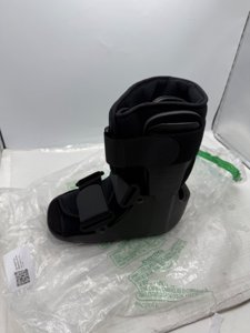 Air Walking Boot for Broken Foot Recovery Walking Boot for Sprained Ankle with Adjustable Air Cushion, Lightweight Design, and Anti-Slip Sole S photo 4