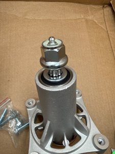 4 Bolt Mower Deck Mandrel Spindle Assembly Replaces 532187292 For Husqvarna 42" Models YT1942 YT42LS YTA18542 YTA19K42 YTH1542XP YTH1542XPT YTH18542 YTH20B42 YTH20F42 YTH2042 YTH22V42 YTH2242 photo 7