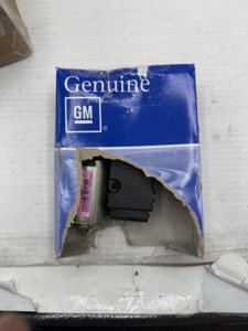 GM Genuine Parts 95329936 Sunroof Motor with Control Module photo 3