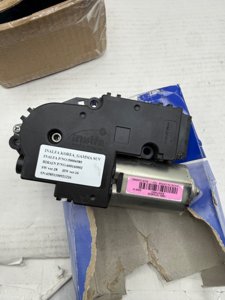 GM Genuine Parts 95329936 Sunroof Motor with Control Module photo 6