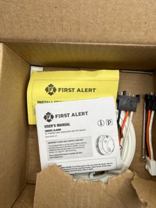 First Alert SM300-AC, Interconnect Hardwire Dual Sensor Smoke Alarm with Battery Backup, 1-Pack photo 7