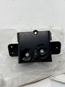 DEVMO 931-299 Liftgate Lock Actuator - Compatible with Bu-ick 2008-2017, Cadi-llac 2007-2016, Chev-rolet 2007-2017, G-M-C 2007-2017 Tailgate Latch Actuator photo 6