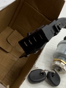 loosoo Ignition Lock Cylinder Starter Switch w/ 2 Keys Assembly 86569718 Compatible with New Holland Tractor 1530 1630 1725 1925 TC25 TC25D TC29 TC29D TC33 TC33D, 5A 12V, 2 Positions photo 4
