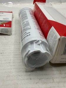 Frigidaire PureSource Ultra (EPTWFU01) & PureAir Ultra II (PAULTRA2) Water & Air Filter Combo Kit, 2 Pieces photo 6