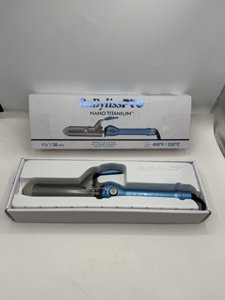 BaBylissPRO Nano Titanium Spring Curling Iron, 1.5" Professional Hair Curler photo 2