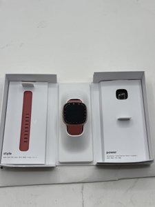 Fitbit Versa 4 Fitness Pink Sand/Copper Rose Smartwatch  photo 2