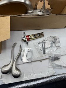 Kwikset Avalon Handle with Tustin Lever photo 4