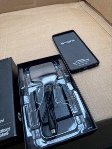 Mophie Charge force Case&Powerstation mini for Galaxy Note 8 photo 4