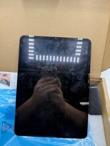 Replacement iPad Screen photo 4