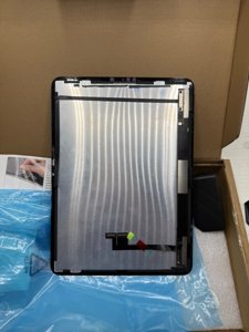 Replacement iPad Screen photo 5