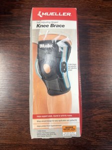 Mueller Adjustable Hinged Knee Brace  Black  One Size Fits Most photo 1