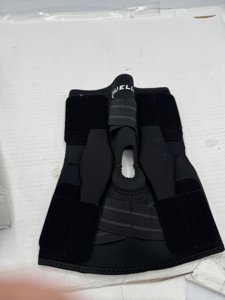 Mueller Adjustable Hinged Knee Brace  Black  One Size Fits Most photo 6