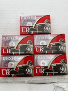 Maxell UR 90 Audio Cassette Tapes Normal Bias 5 Pack photo 2