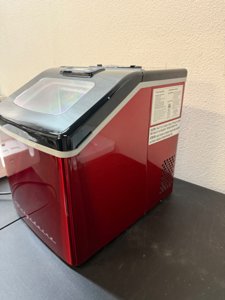 Frigidaire EFIC452-SSRED XL Maker, Makes 40 Lbs. of Clear Square Ice Cubes A Day, Stainless, Red Steel photo 11