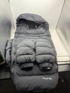 Nuna Caviar Black Winter Stroller Footmuff and Mitten Set photo 5